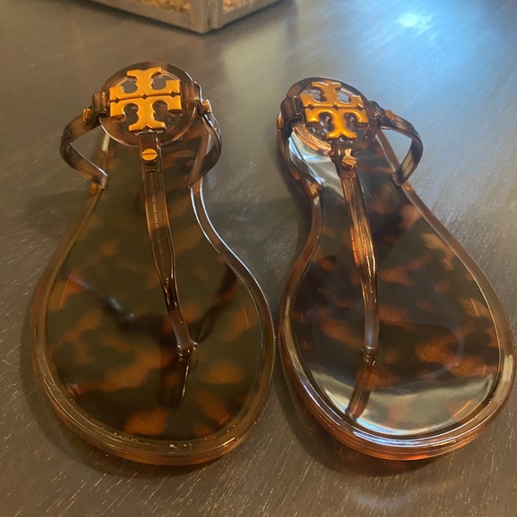 Tory Burch Jelly Sandal - Picture 2 of 5